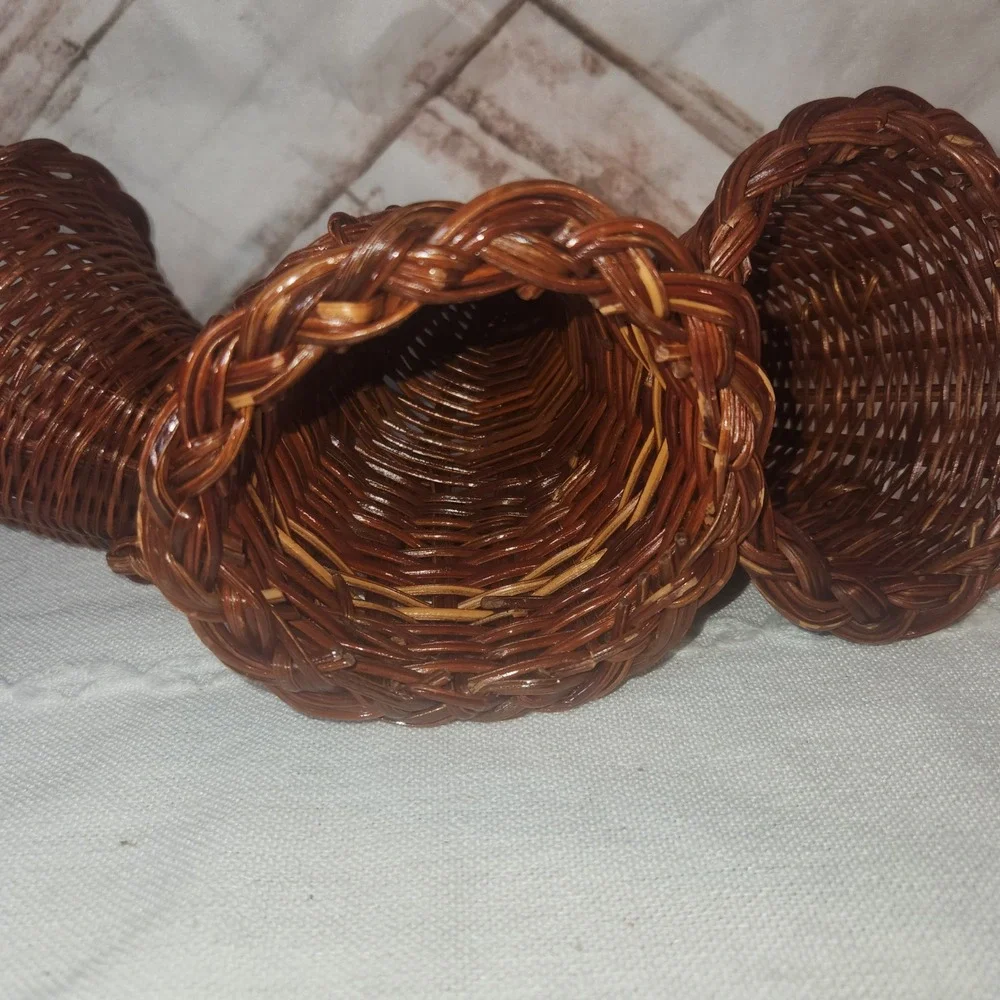 Vintage Woven Wicker Cornucopia Baskets Set of 3 Brown Thanksgiving Decor 7.5 In
